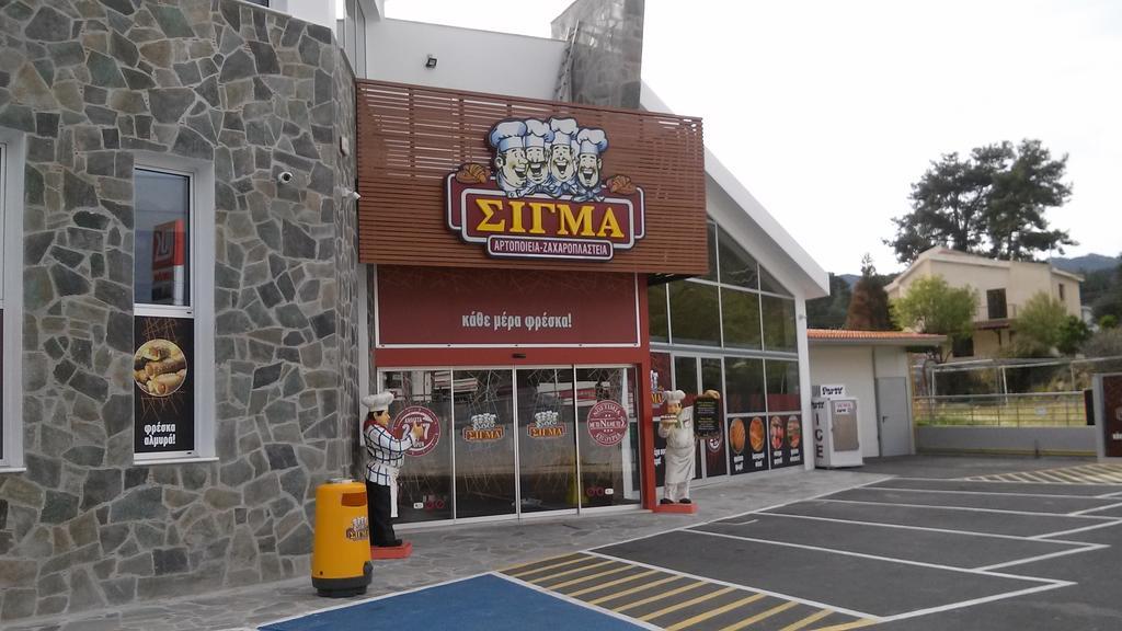 罗塞斯别墅酒店 Trimiklini 外观 照片