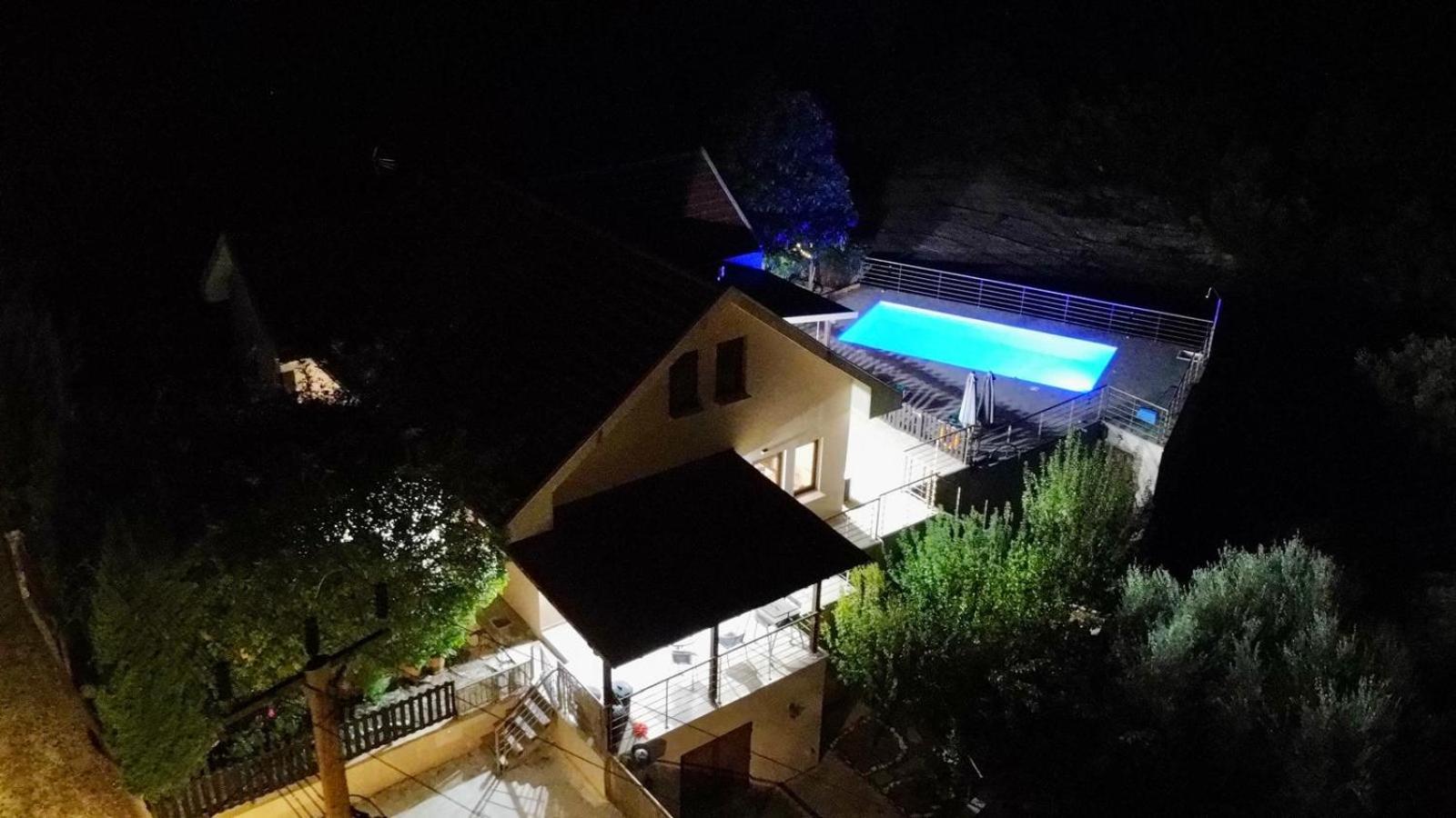 罗塞斯别墅酒店 Trimiklini 外观 照片